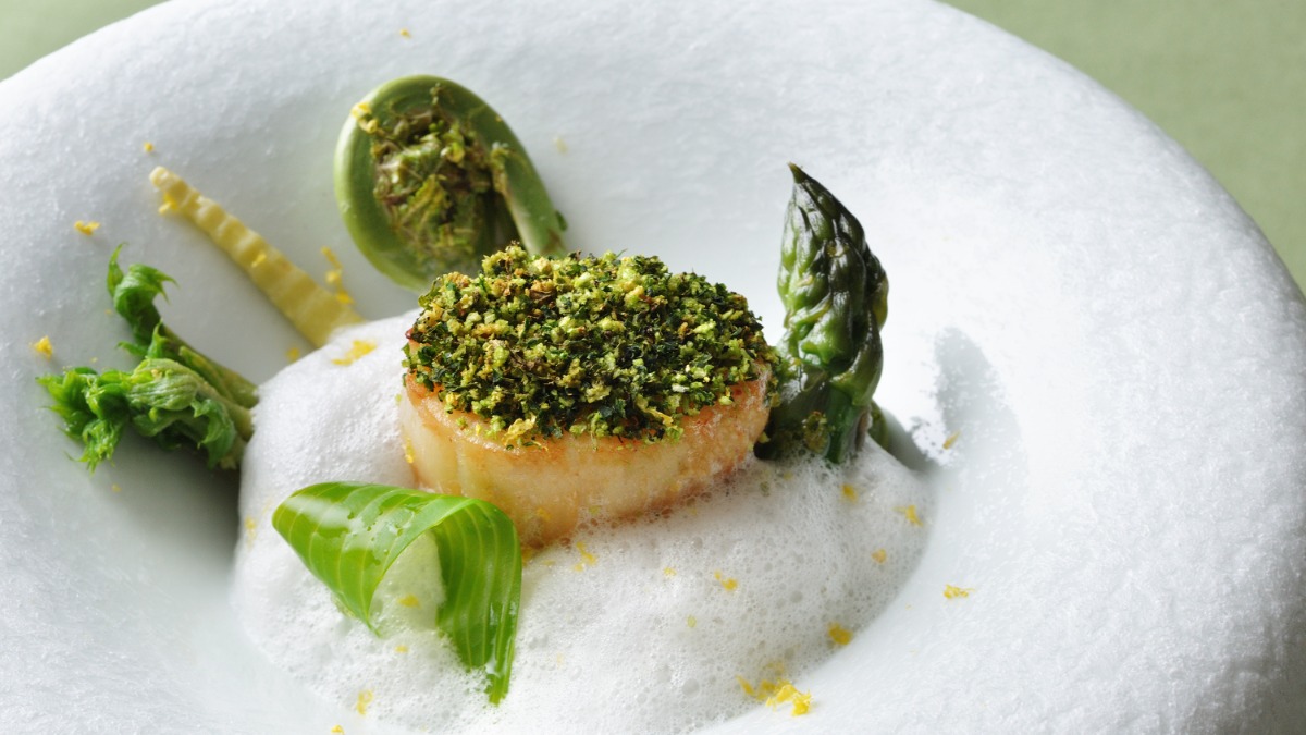 北海道の春を味わい尽くす！リゾナーレトマムの至福のディナー