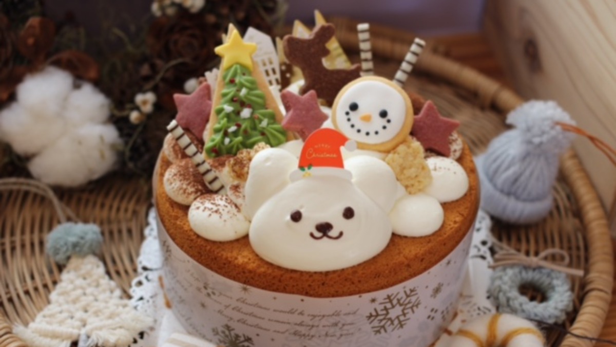 かわいすぎて笑顔がこぼれる「シフォンのお店PUKKU」のくまのシフォンのクリスマスケーキ【奈良市】