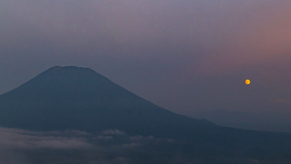 ニセコの夕暮れ空中散歩「マジックアワーゴンドラ」8月9～15日開催