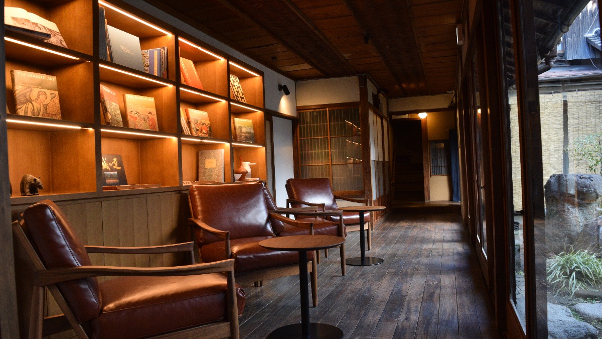 【新店】「大正7年創業」の万年筆工房をリノベーション　奈良県で静かな時を過ごせる大人の宿｜RITA御所まち