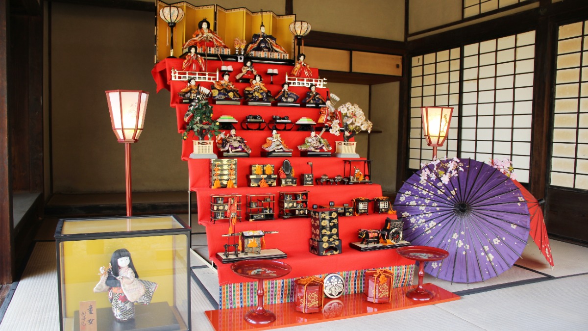 古民家×昭和の雛人形×梅林。『奈良県立民俗博物館』で春の絶景を楽しむスポット展開催【大和郡山市】