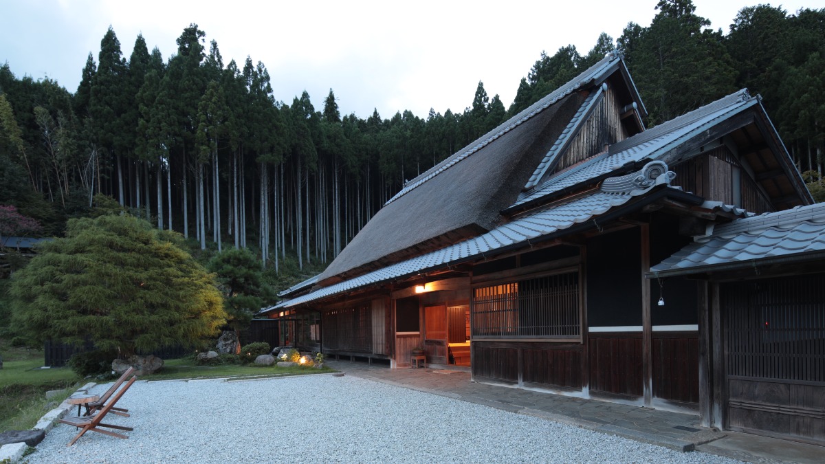 築300年の古民家で贅沢な時間を。「薬草風呂」と「絶品イタリアン」が魅力【うだ薬湯の宿 やたきや】【奈良のホテル・旅館特集2024】