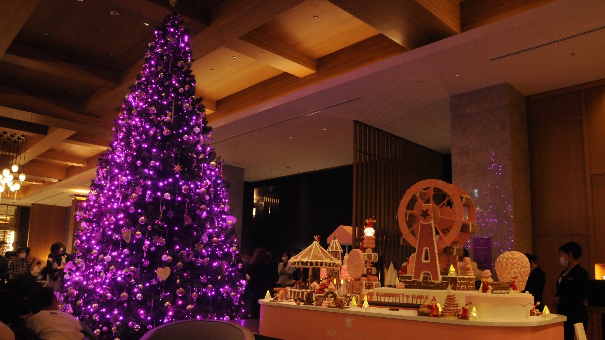 【奈良イルミネーション2022】奈良市のJWマリオットホテル奈良で、ピンクのクリスマスツリーが登場！