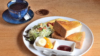 【カフェ サンウッド／山添村】自然に囲まれたカフェで焼きたてトーストのモーニングを