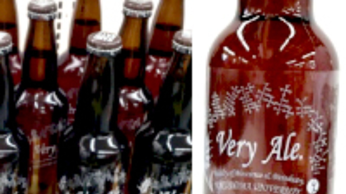 「Very Ale.」は風味豊かな味わいで、理系デザインの瓶もオシャレ。徳大生じゃなくても手に入れたい一品♪