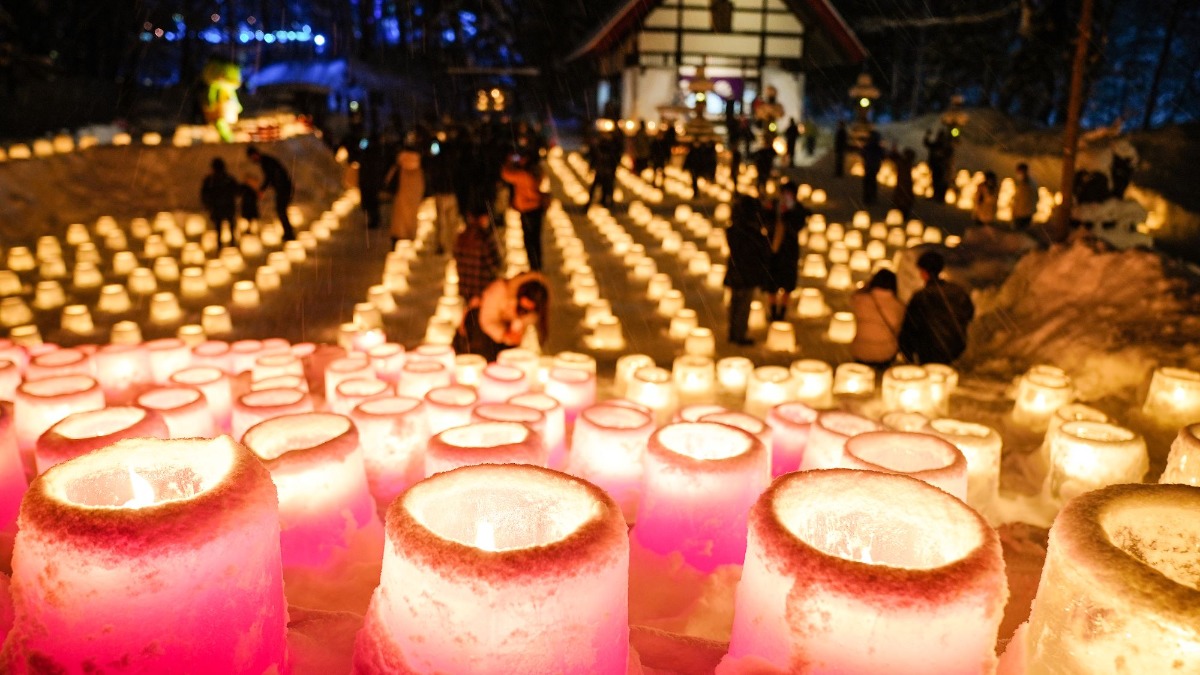 定山渓神社の境内に煌めく「雪灯路2025」1月25日～2月1日開催