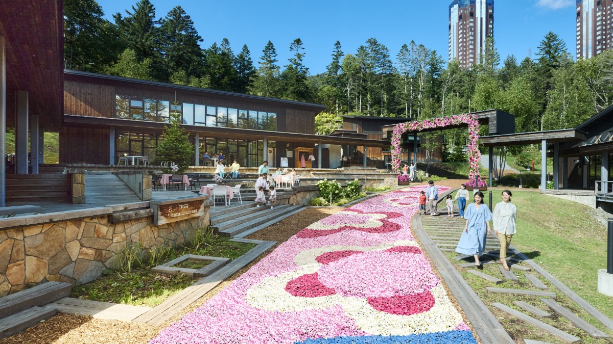 160mの花の絨毯！トマムで楽しむ優雅なお花見