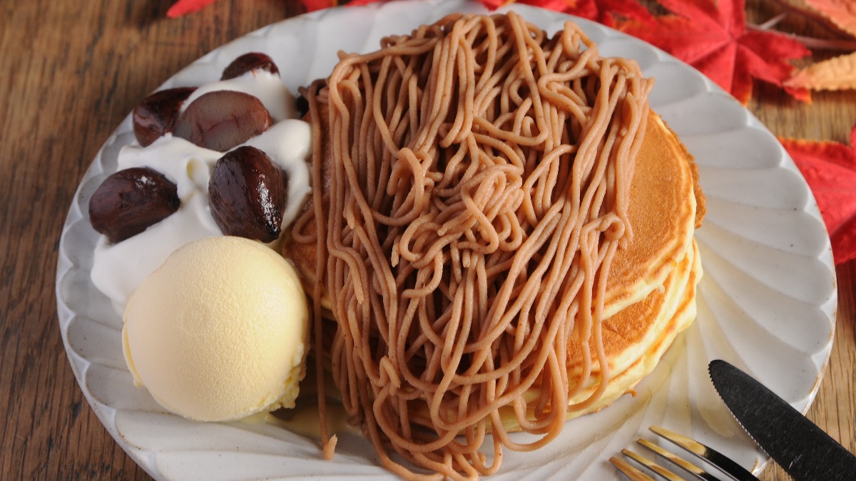 モンブランクリーム絞りたてパンケーキ【LA TERRASSE ALL DAY DINING｜奈良市】