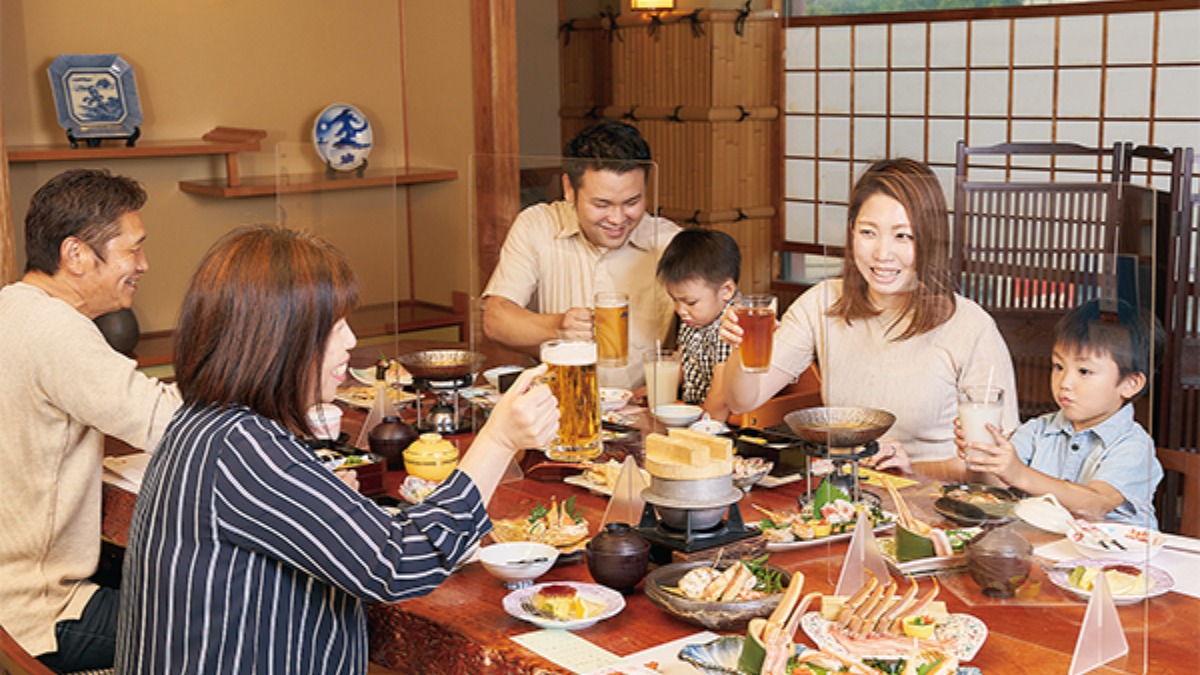 【夏の注目】「かに道楽 松山店」のかに料理と共に家族の夏の思い出作りたい