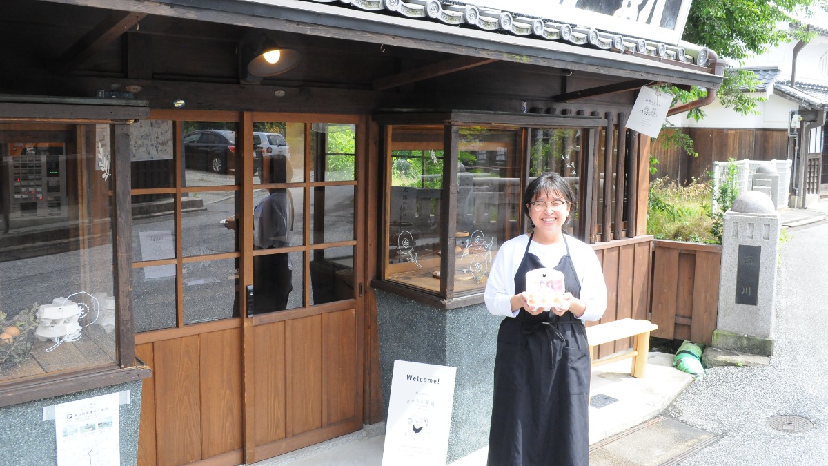 奈良県 五條新町に無人カフェ『さかもと養鶏  一ツ橋出張所』が登場！こだわり卵のおしゃれスイーツを満喫